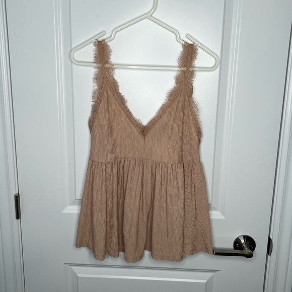 NWT City of Angels Tank with Lace Detail - Picture 3 of 7